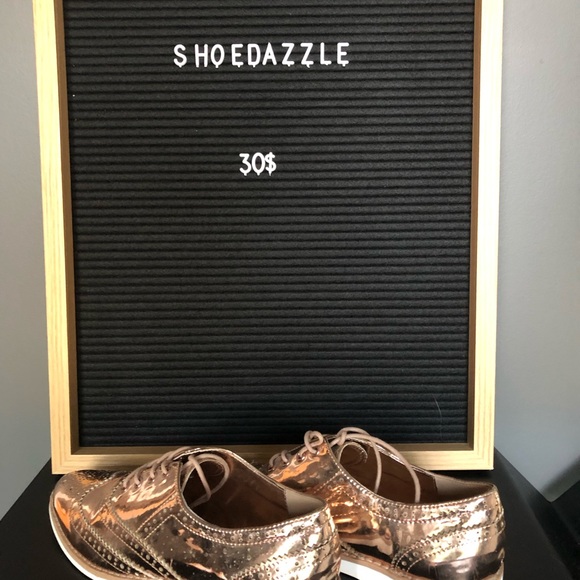 Shoe Dazzle Mirabelle flats rose gold - Picture 3 of 5